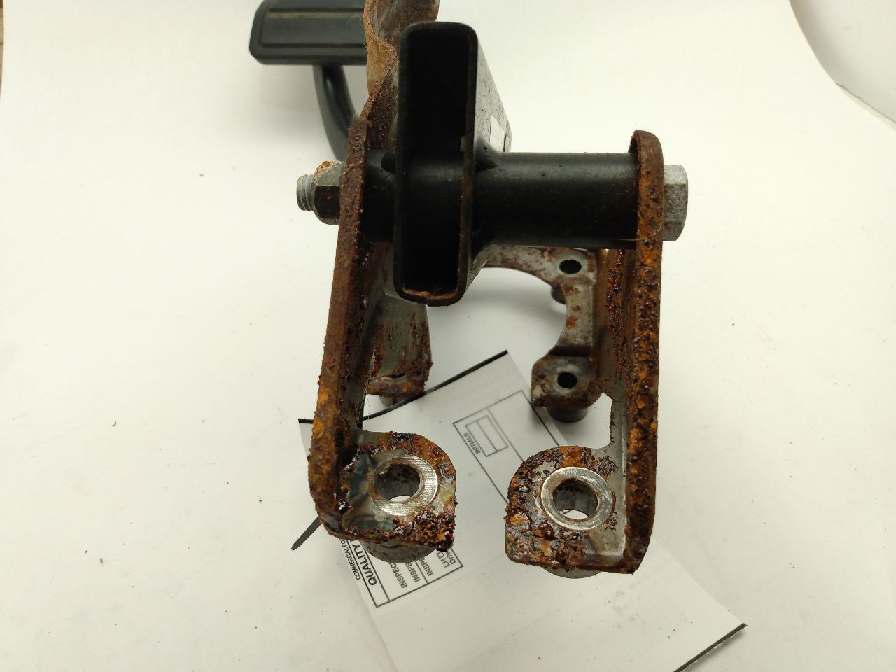 Land Rover LR3 Brake Pedal Assembly