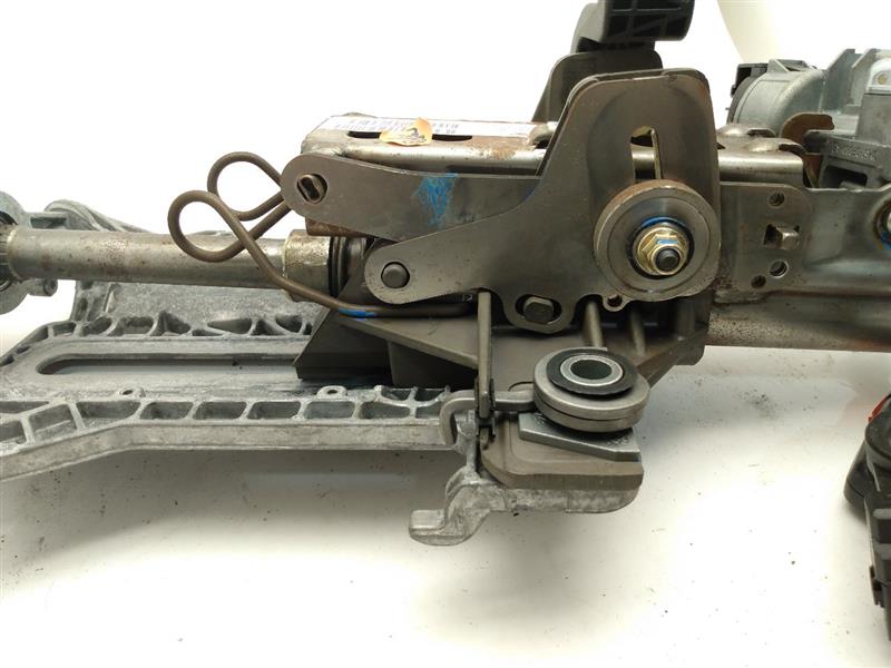 Land Rover LR3 Steering Column