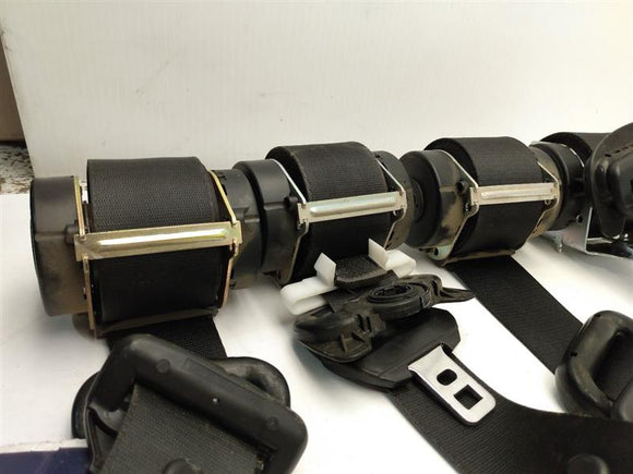 Land Rover LR3 Rear Seat Belt Set