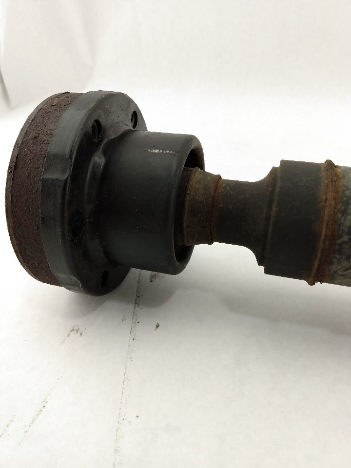 Land Rover LR3 Front Drive Shaft