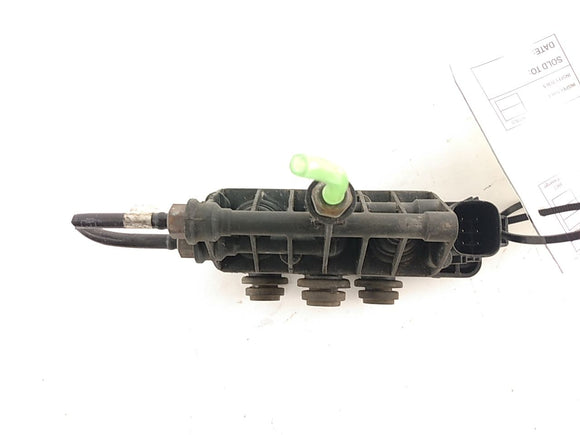 Land Rover LR3 Front Air Suspension Valve Block