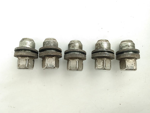 Land Rover LR3 Lug Nut Set