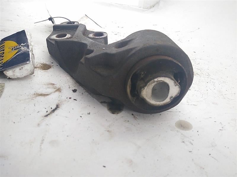 Land Rover LR3 Front Differential Mount