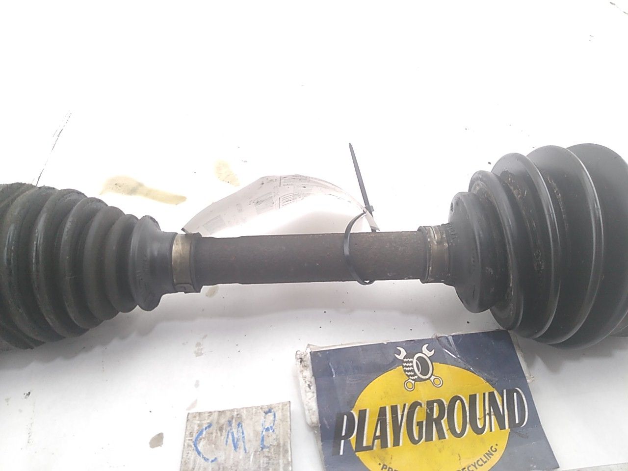 Land Rover LR3 Front Left Axle