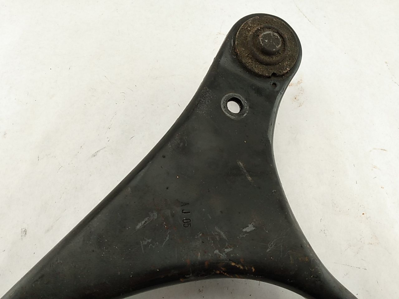 Land Rover LR3 Front Left Upper Control Arm