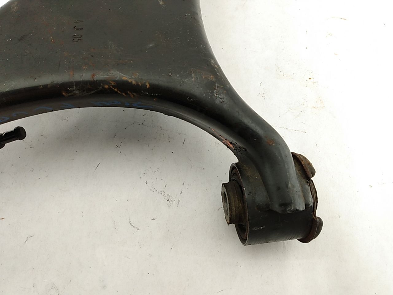 Land Rover LR3 Front Left Upper Control Arm