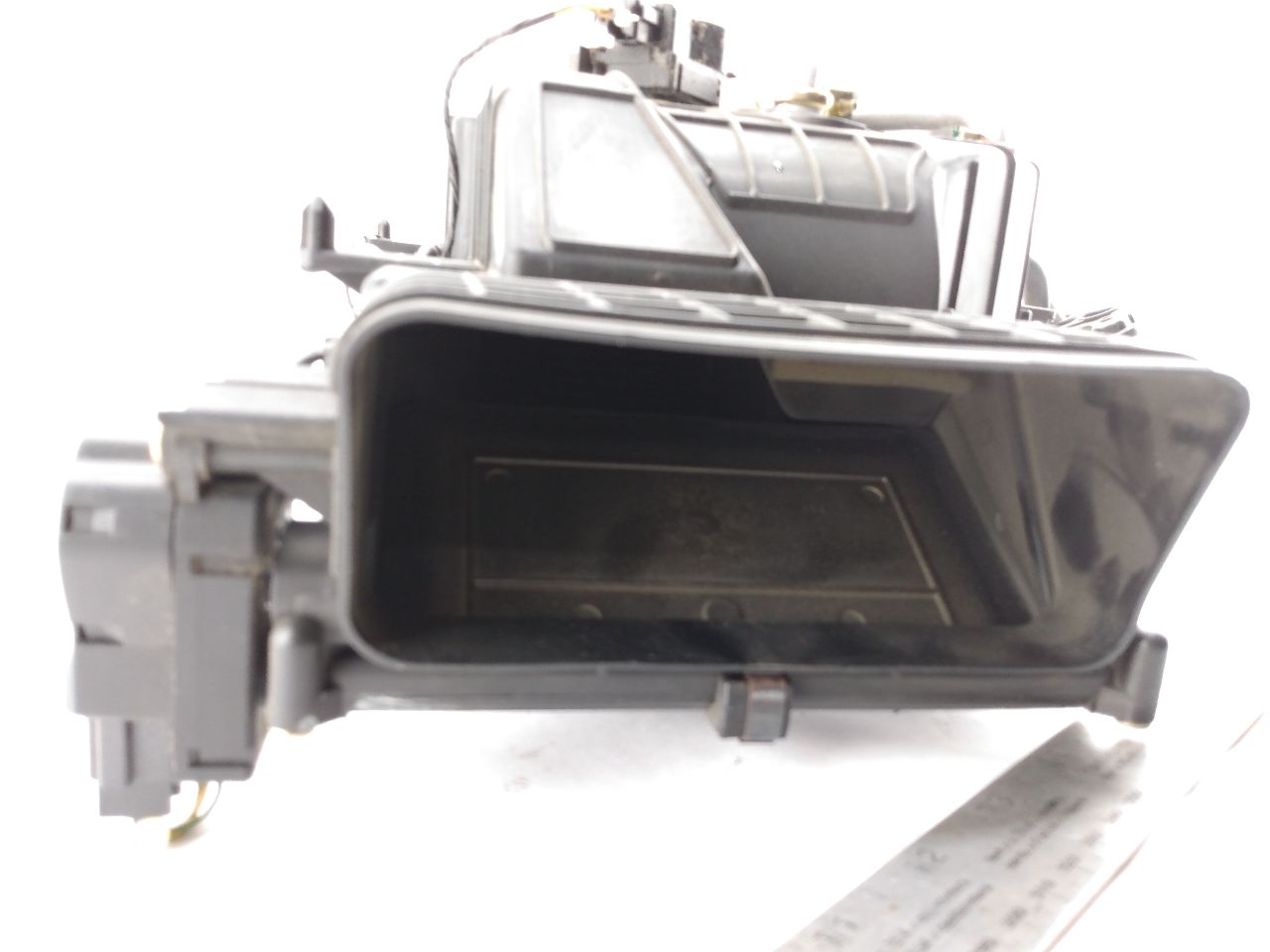 Land Rover LR3 Rear AC Heater Box Assembly