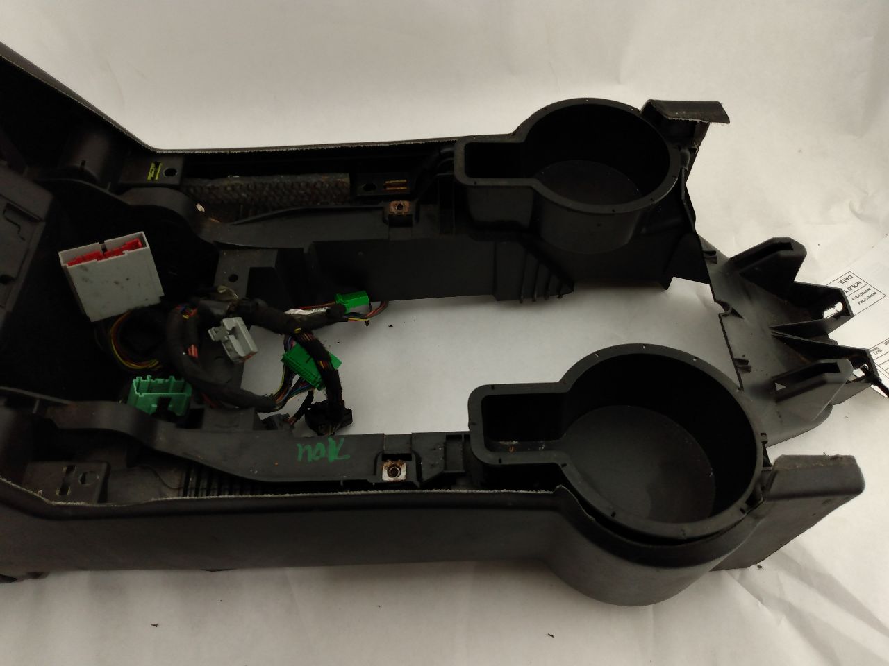 Land Rover LR3 Center Console Body