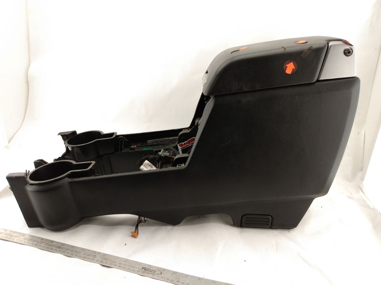 Land Rover LR3 Center Console Body