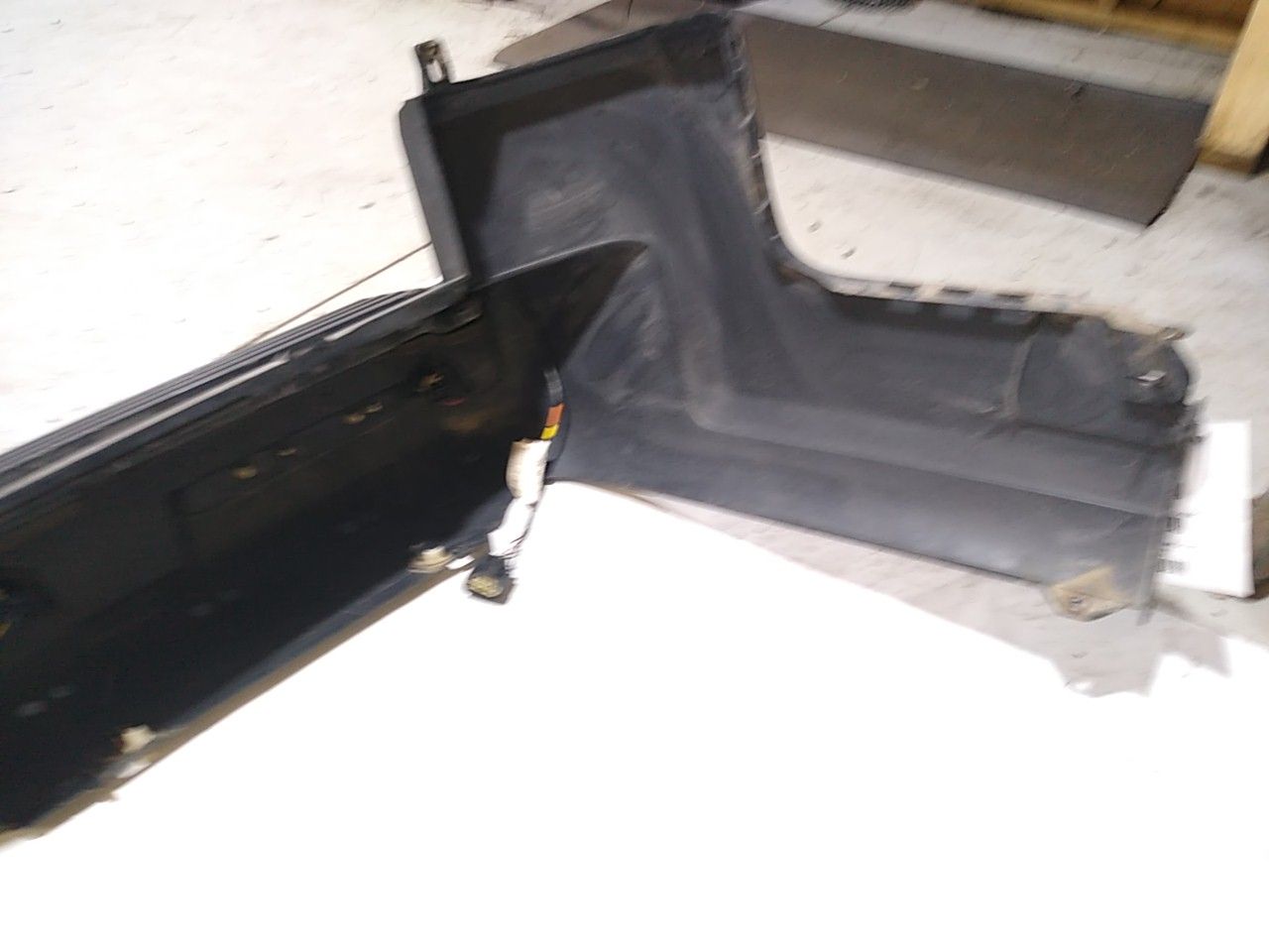 Land Rover LR3 Rear Bumper Cover