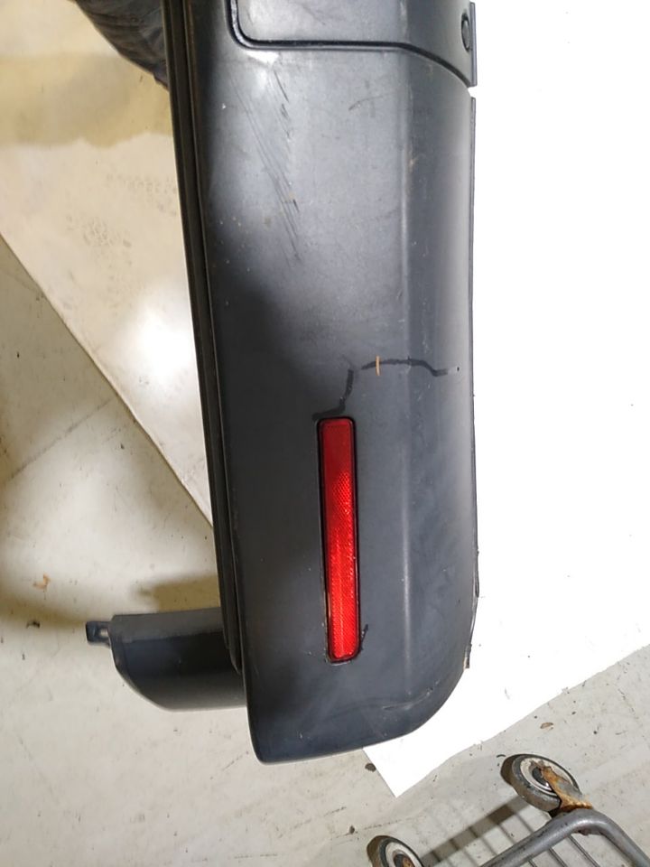 Land Rover LR3 Rear Bumper Cover