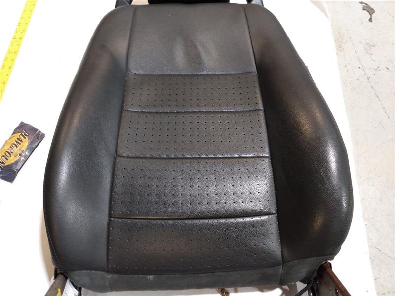 Land Rover LR3 Left Front Seat Back Cushion