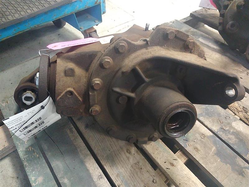 Land Rover LR3 Rear Differential Assembly