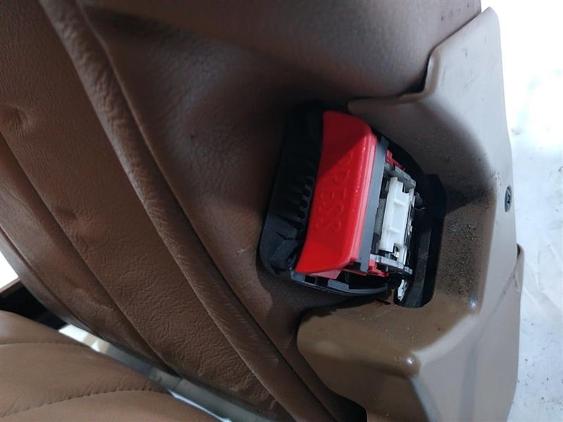 Land Rover Range Rover Left Rear Seat