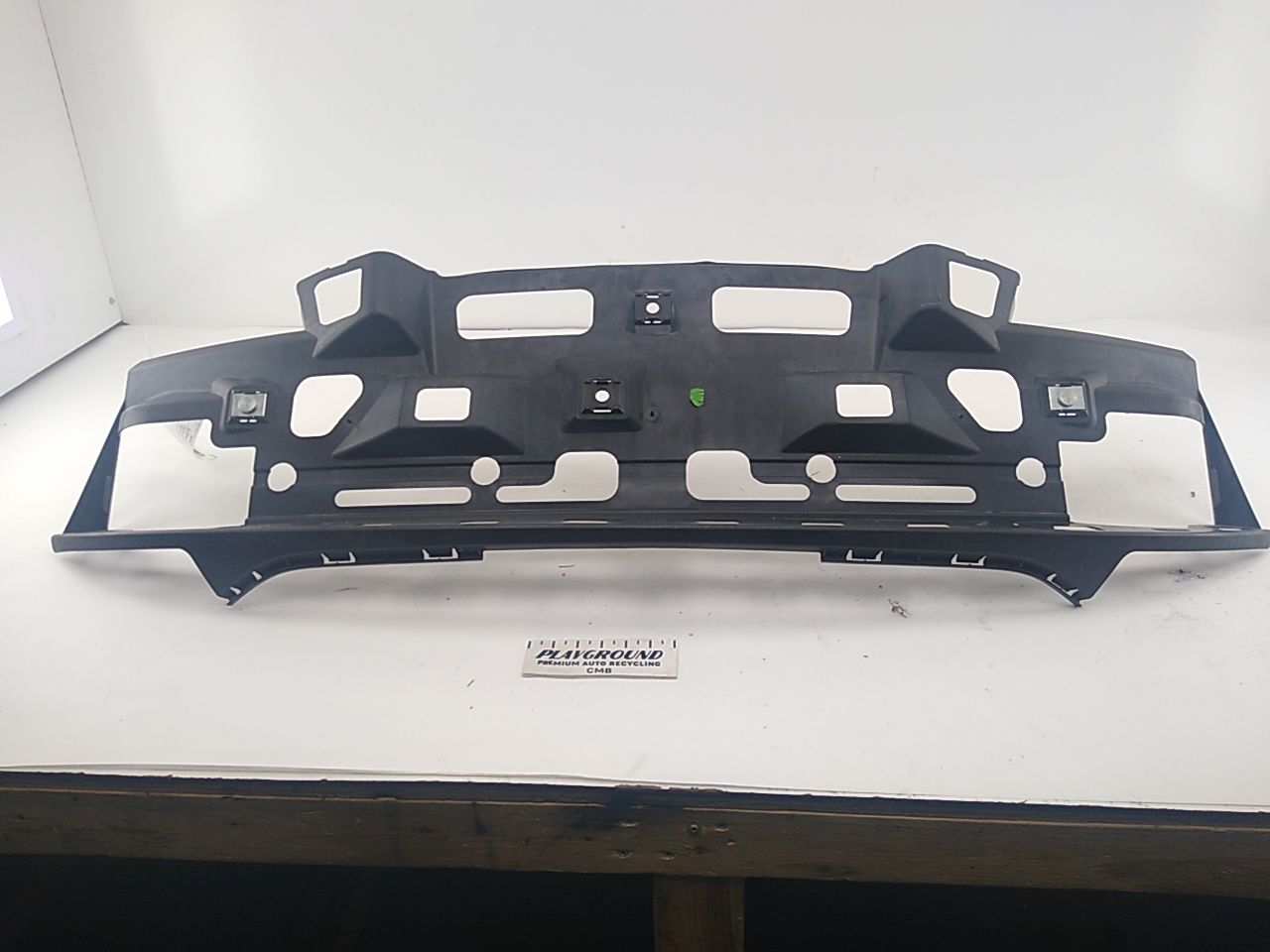 Chrysler Crossfire Rear Bumper Reinforcement Bracket