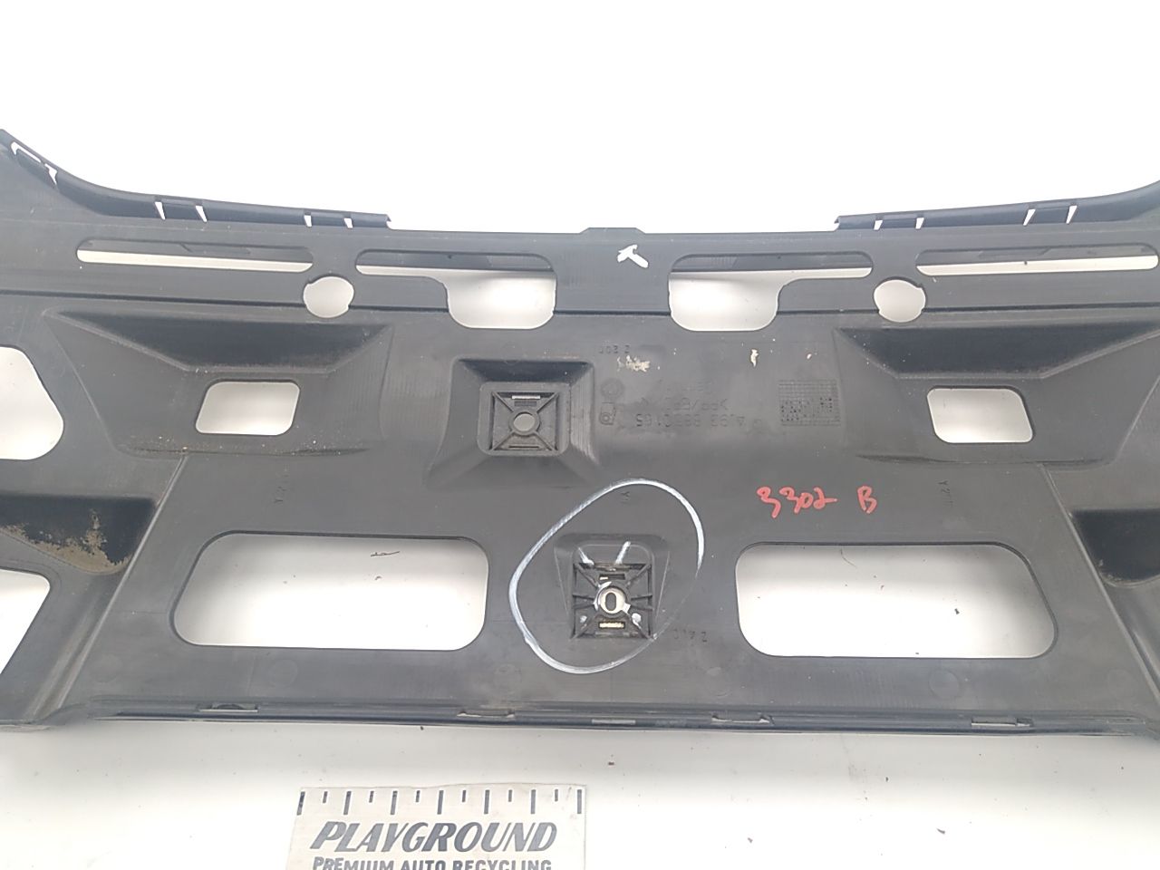 Chrysler Crossfire Rear Bumper Reinforcement Bracket