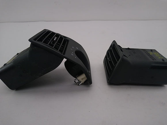 Mercedes SLK230 Dash Air Vent Set