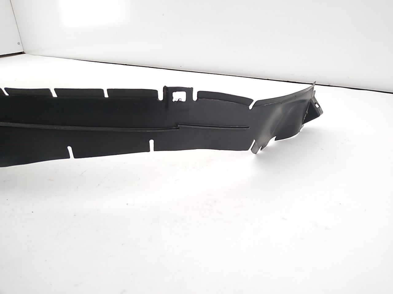 Mercedes SLK320 Front Right Inner Fender Liner