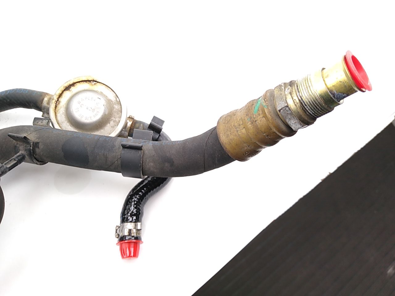 Mercedes SLK320 Fuel Pump and Filter Assembly