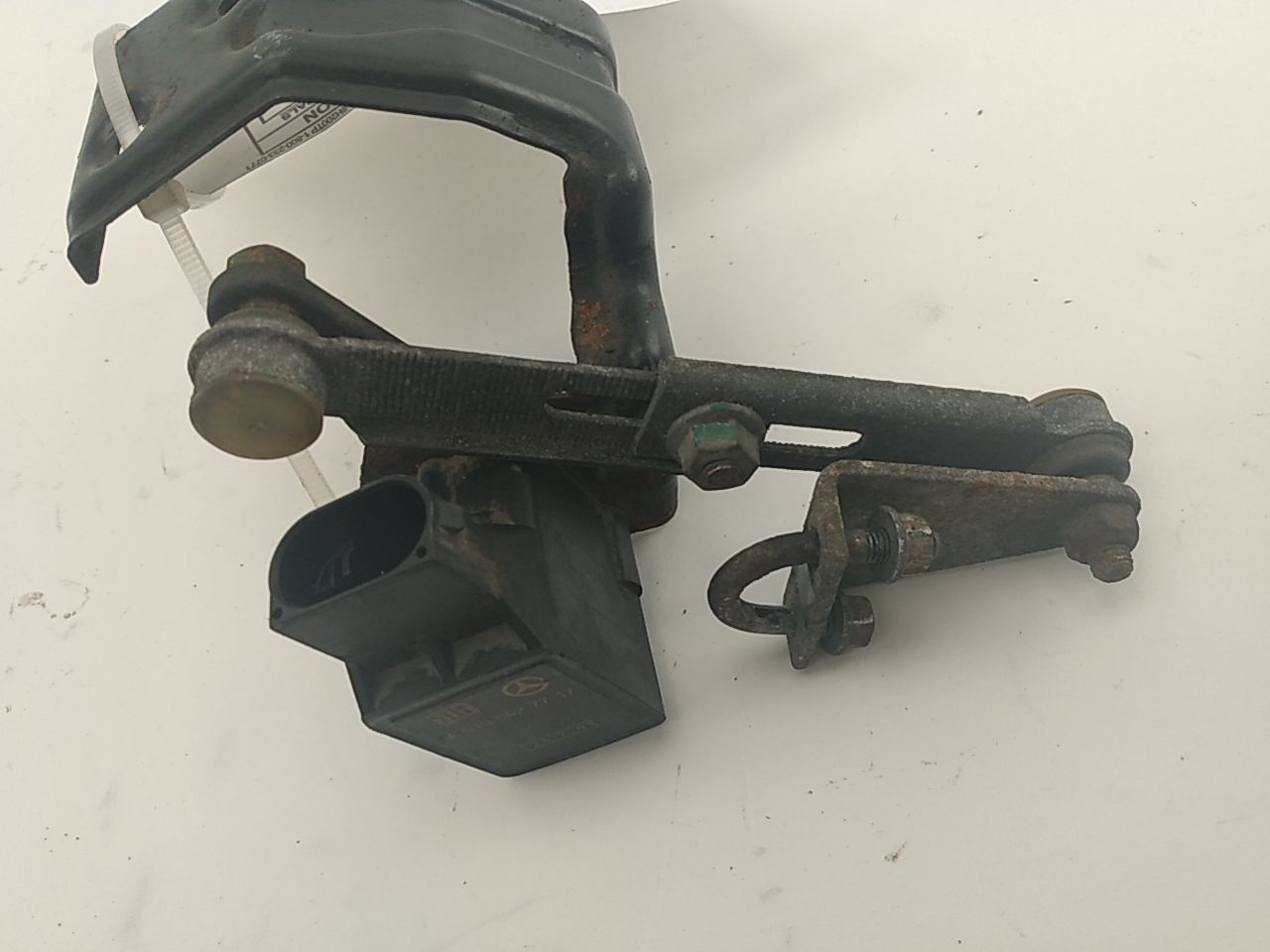 Mercedes SLK320 Rear Height Sensor