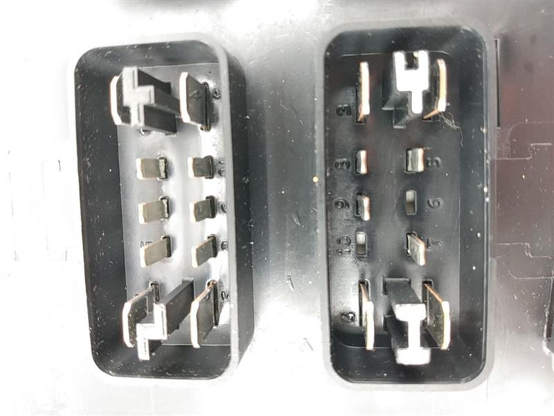 Jaguar XK8 Trunk Fuse Box