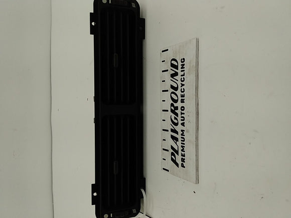 Jaguar XK8 Front Center Dash Vent