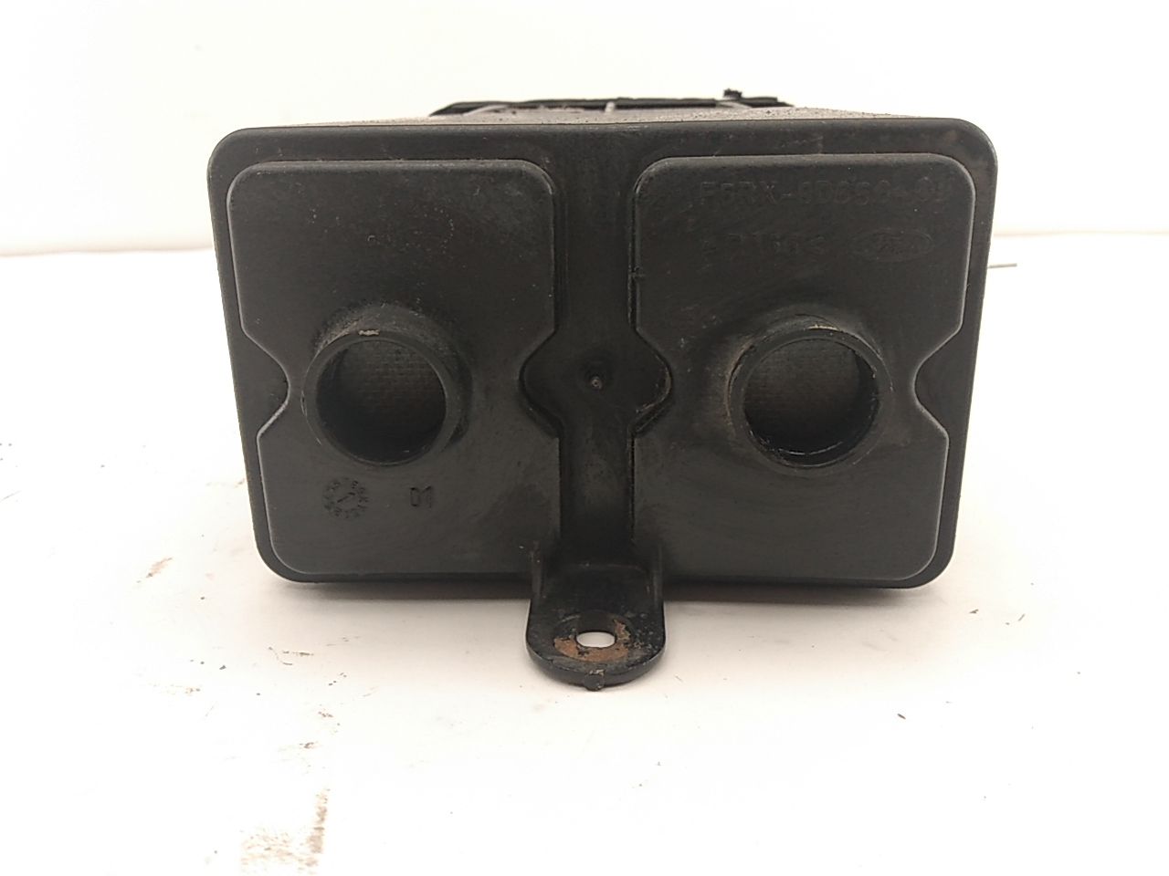 Jaguar XK8 Right Rear Fuel Vapor Canister