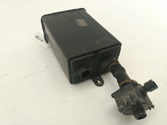 Jaguar XK8 Right Rear Fuel Vapor Canister