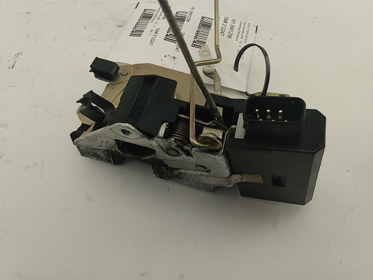 BMW Z3 Front Right Door Latch