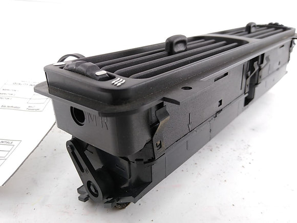 Jaguar XK8 Front Center Dash Vent