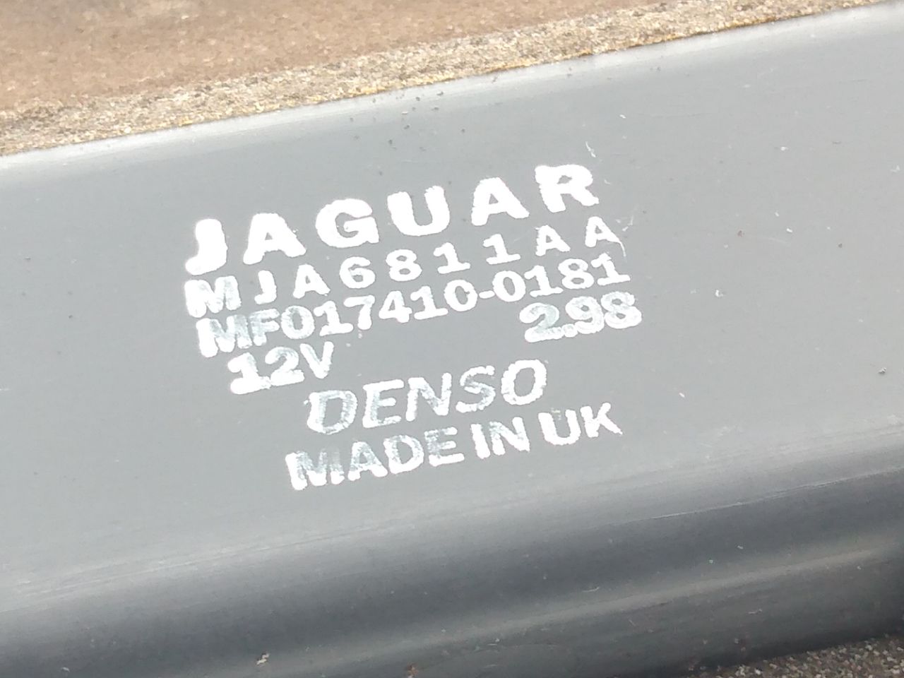 Jaguar XK8 Front Center Air Duct Assembly