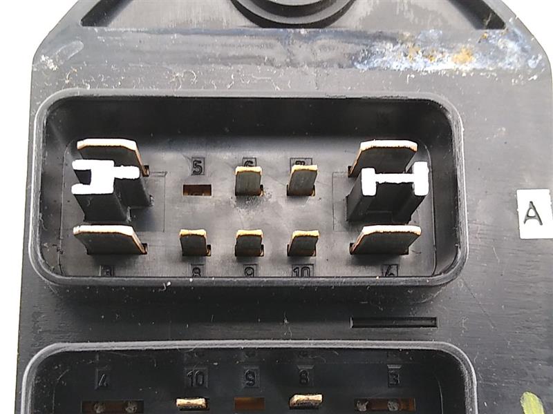 Jaguar XK8 Front Right Dash Fuse Box