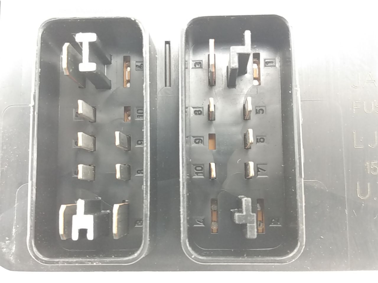 Jaguar XK8 Front Right Engine Fuse Box