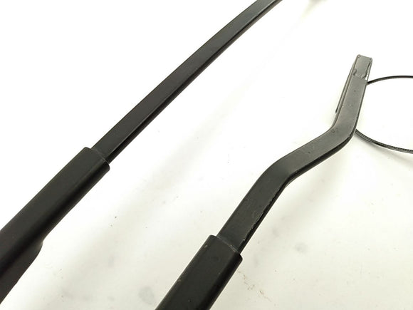 BMW Z4 Set Of Windshield Wiper Arms (2)