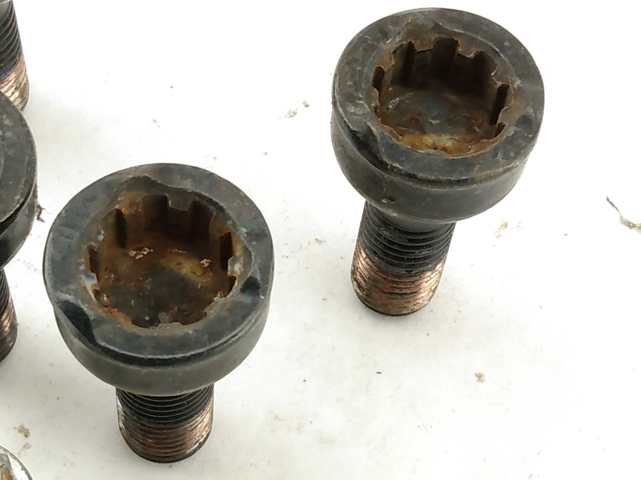 BMW Z4 Anti-Theft Wheel Lug Bolts