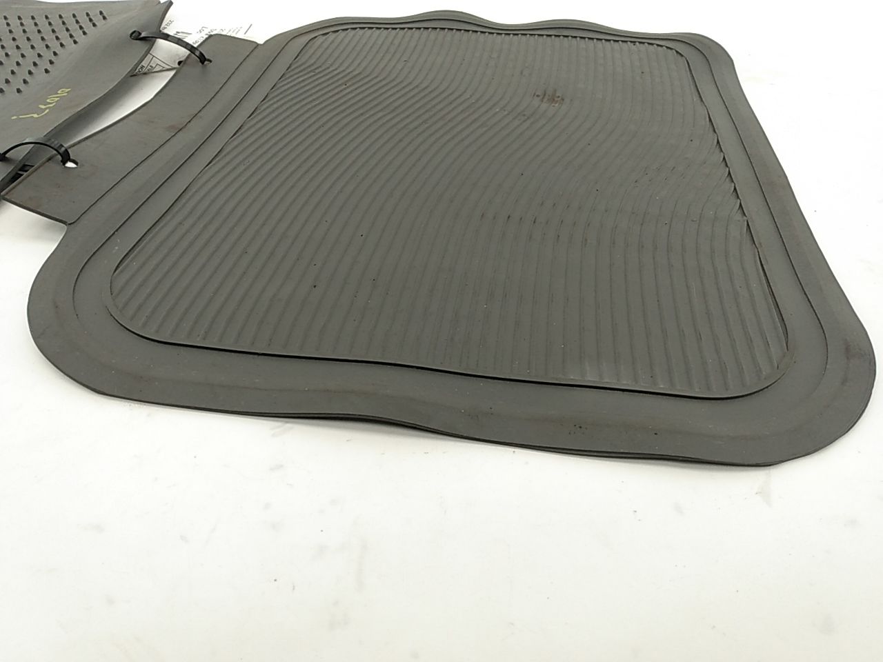 BMW Z4 Set Of Aftermarket Rubber Floor Mats (2)