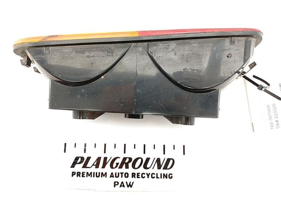 Land Rover Discovery Right Rear Bumper Mount Tallight