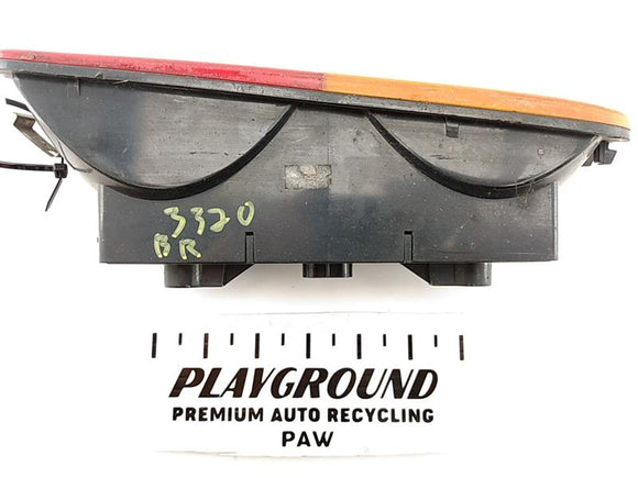 Land Rover Discovery Right Rear Bumper Mount Tallight