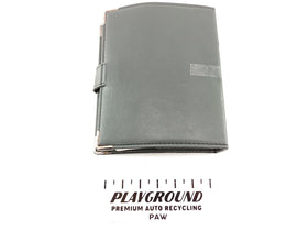 Land Rover Discovery Owner's Manual and Binder - 0