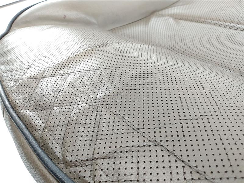 Land Rover Discovery Front Left Seat Cushion **AS-IS**