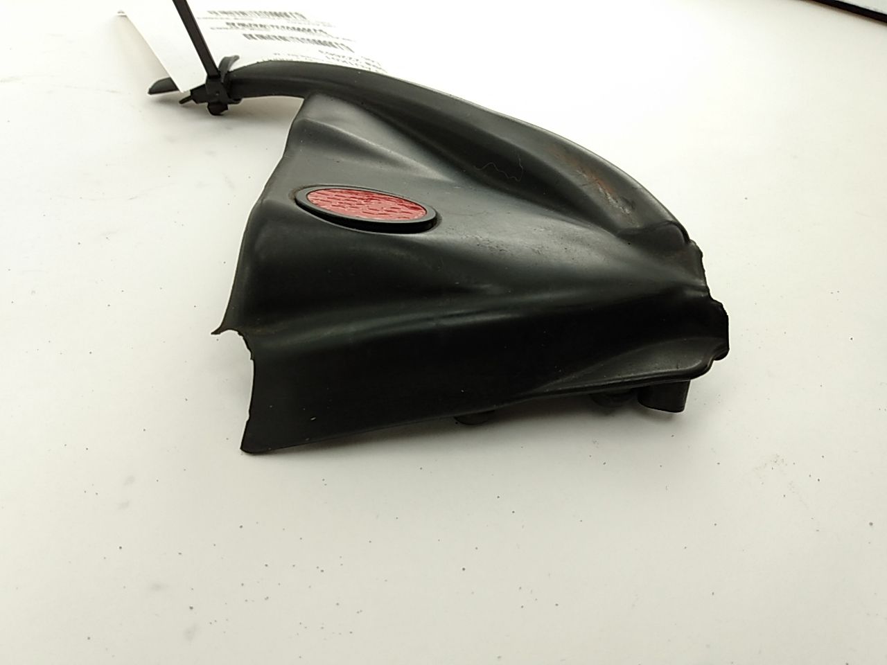 Audi TT Left Reflector Door Seal - 0