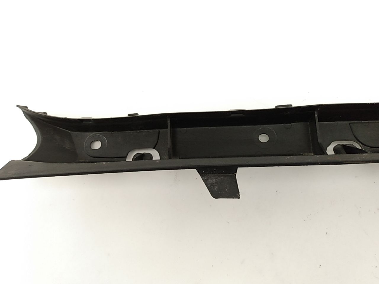 Jaguar XJ8L Right Rear Bumper Bracket