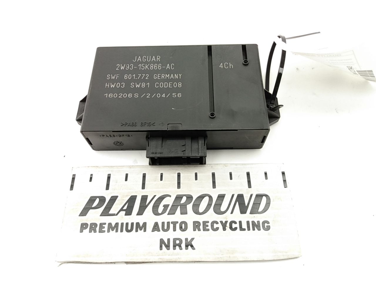 Jaguar XJ8L Rear Parking Assist Control Module