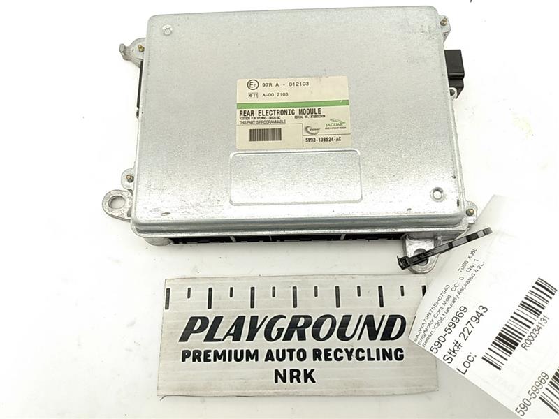 Jaguar XJ8L Rear Body Control Module