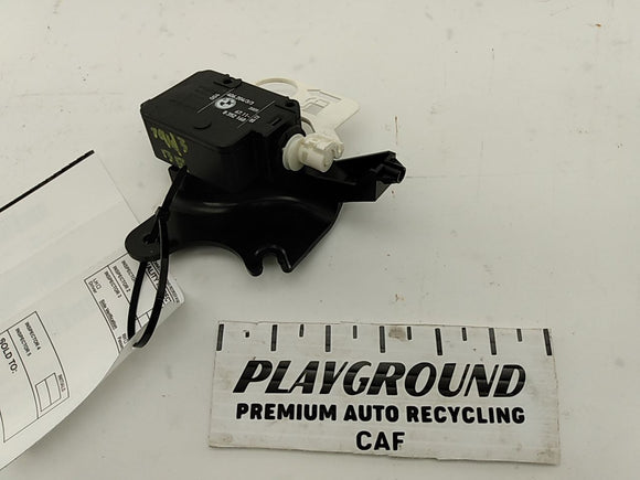 Jaguar XJ8L Fuel Door Actuator