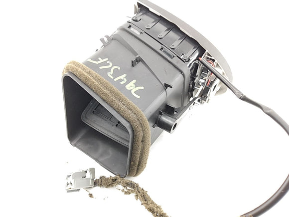 Jaguar XJ8L Left Dash Air Vent