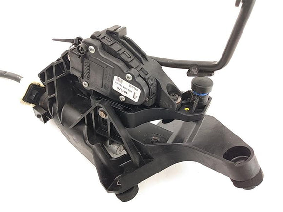 Jaguar XJ8L Throttle Pedal Assembly