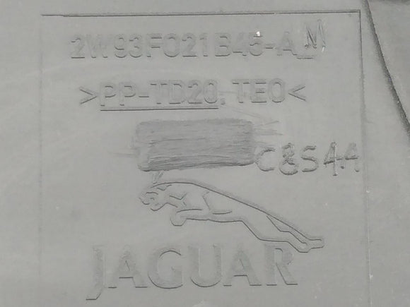 Jaguar XJ8L Front Dash Vent Cowl