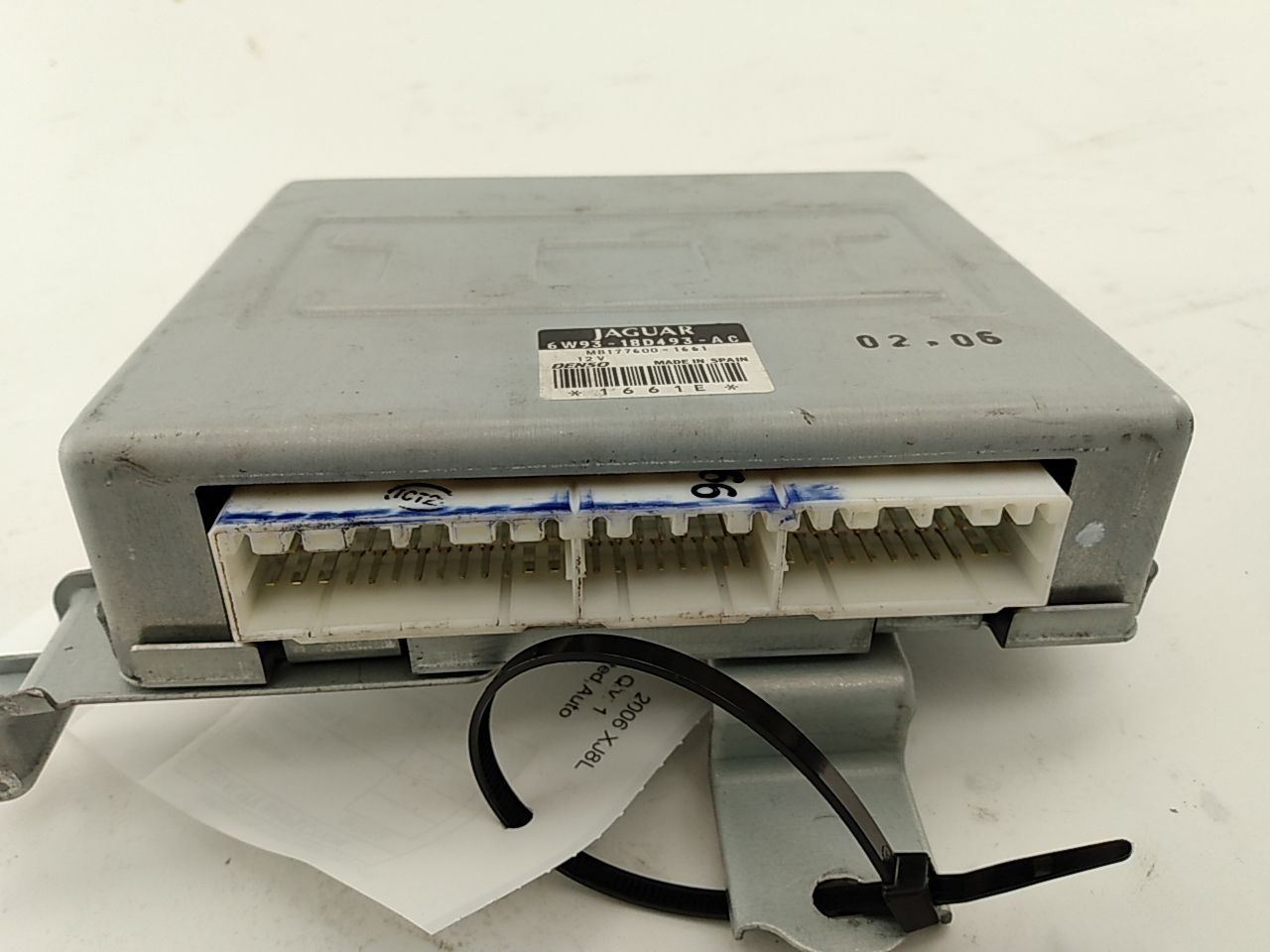 Jaguar XJ8L Air Conditioner Control Module