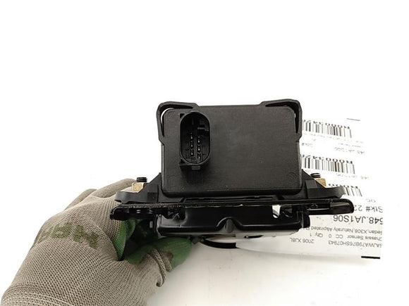 Jaguar XJ8L Yaw Sensor